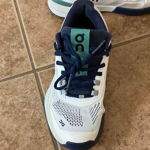 On Cloud Running White Sneakers- tennis